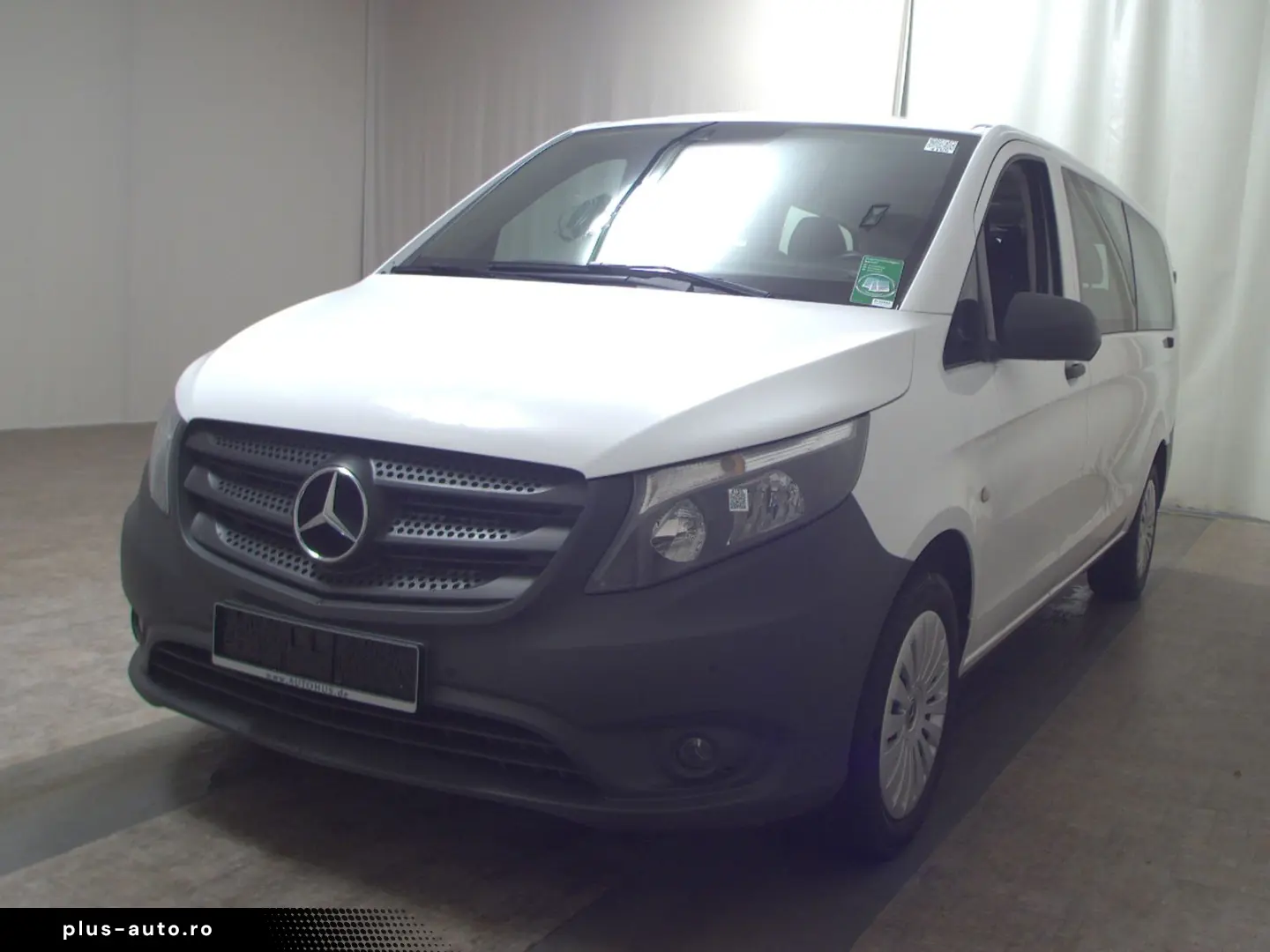 MERCEDES-BENZ Vito CDI Tourer Pro Extralang 8-Sitze