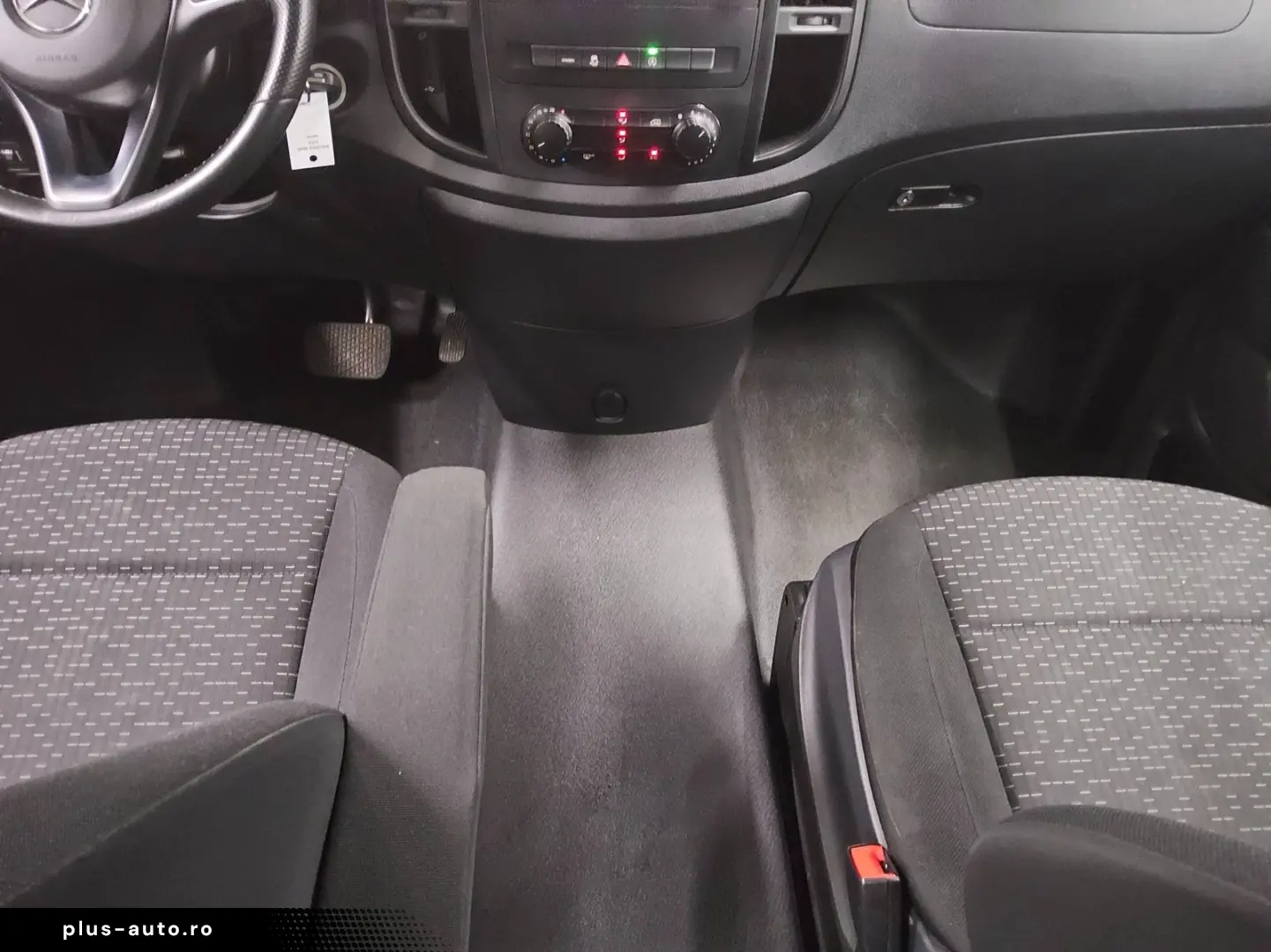 MERCEDES-BENZ Vito CDI Tourer Pro Extralang 8-Sitze