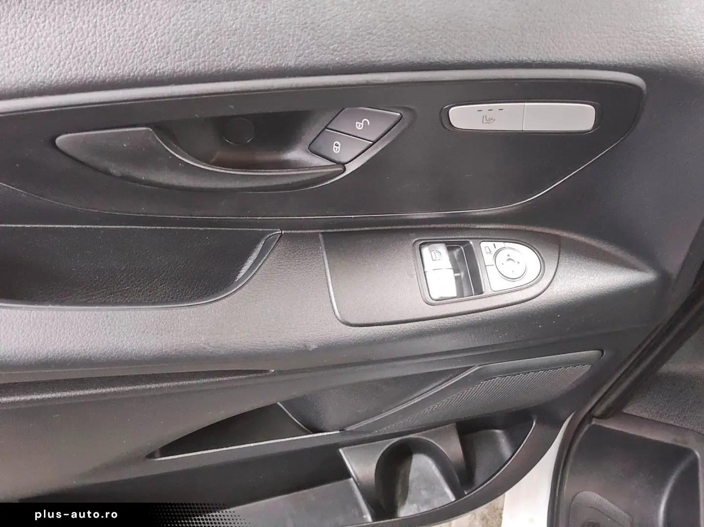 MERCEDES-BENZ Vito CDI Tourer Pro Extralang 8-Sitze