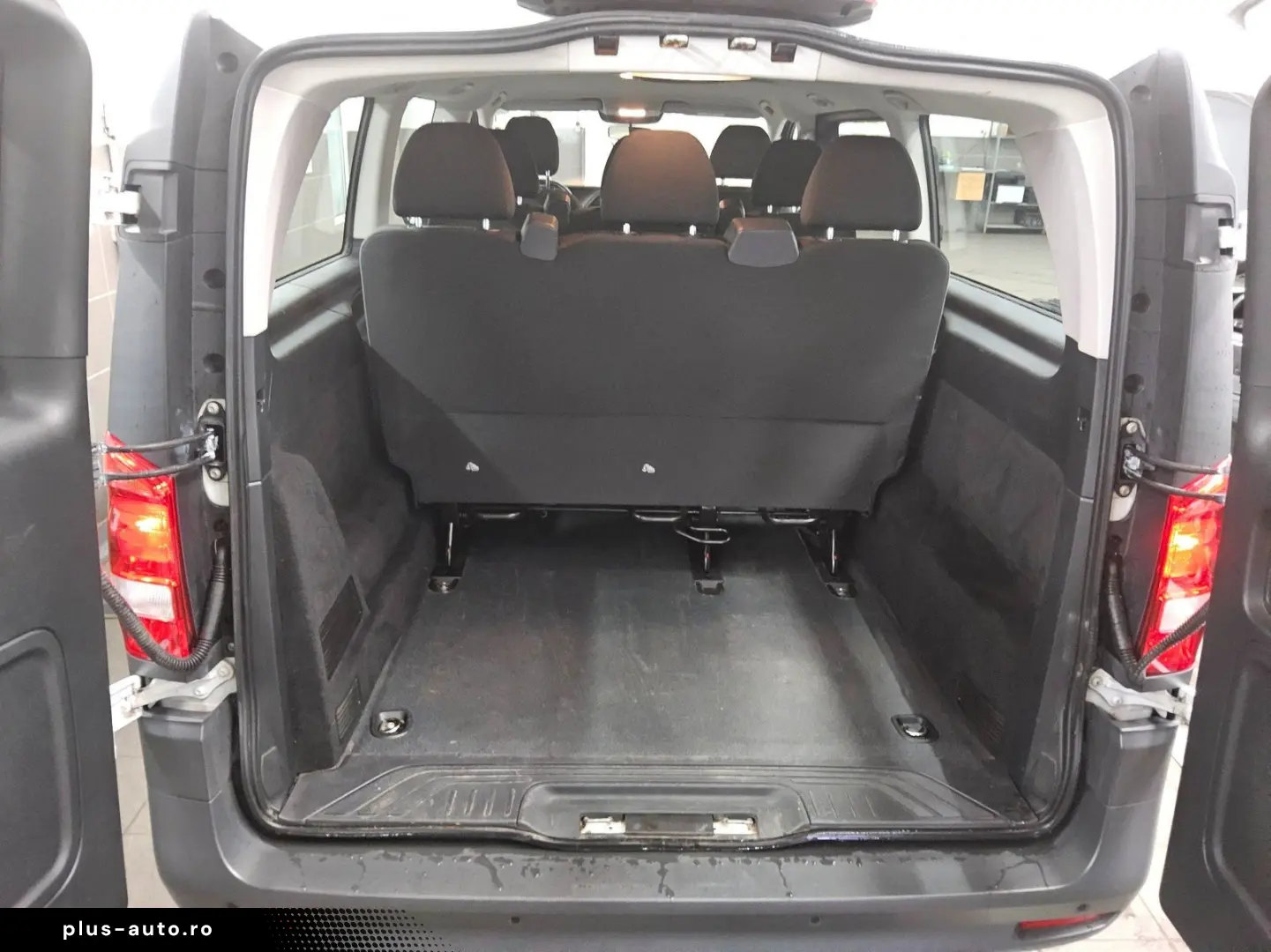 MERCEDES-BENZ Vito CDI Tourer Pro Extralang 8-Sitze