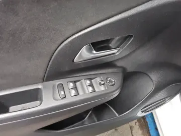 OPEL Corsa-e GS Line LED 180