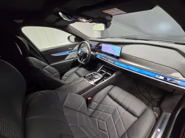 BMW 740d xDrive M Packet Maxton Design