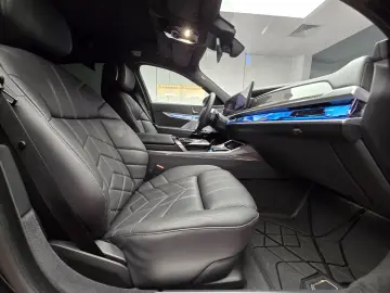 BMW 740d xDrive M Packet Maxton Design