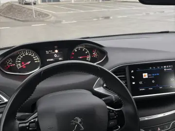 Peugeot 308 PureTech 110 Stop & Start Active Pack