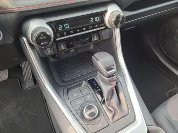 TOYOTA RAV4 Plug-In Hybrid 4X4