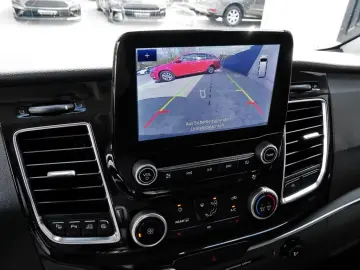 Ford Tourneo Custom Titanium Limited L1