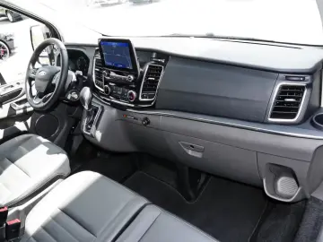 Ford Tourneo Custom Titanium Limited L1