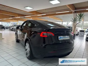 TESLA Model Y RWD Panorama Navi Soundsystem LED ACC WL