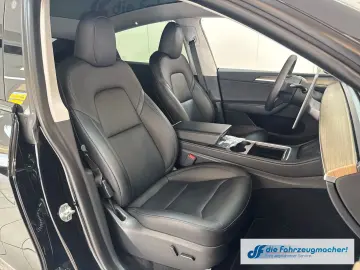 TESLA Model Y RWD Panorama Navi Soundsystem LED ACC WL