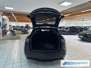 TESLA Model Y RWD Panorama Navi Soundsystem LED ACC WL