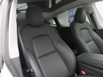 TESLA Model Y Long Range AWD 351CP AUTOPILOT