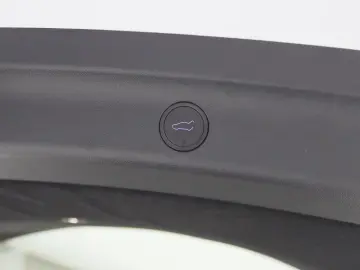 TESLA Model Y Long Range AWD 351CP AUTOPILOT