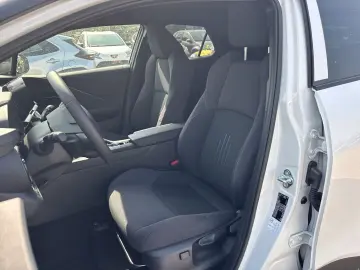 TOYOTA C-HR Plug-In Hybrid FWD