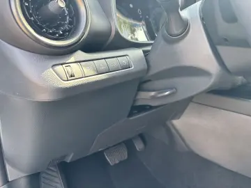 TOYOTA C-HR Plug-In Hybrid FWD