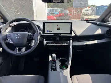 TOYOTA C-HR Plug-In Hybrid FWD