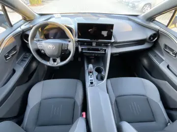 TOYOTA C-HR 1.8 Team D