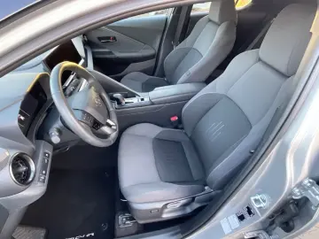 TOYOTA C-HR 1.8 Team D