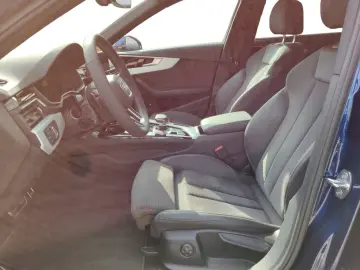 AUDI A4 Limousine 35 TFSI S tronic S line