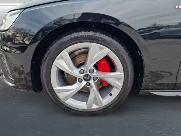 AUDI A4 Limousine 40 TDI qu S line