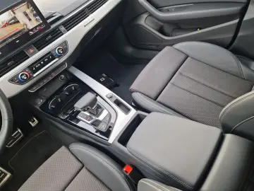 AUDI A4 Limousine 40 TDI qu S line