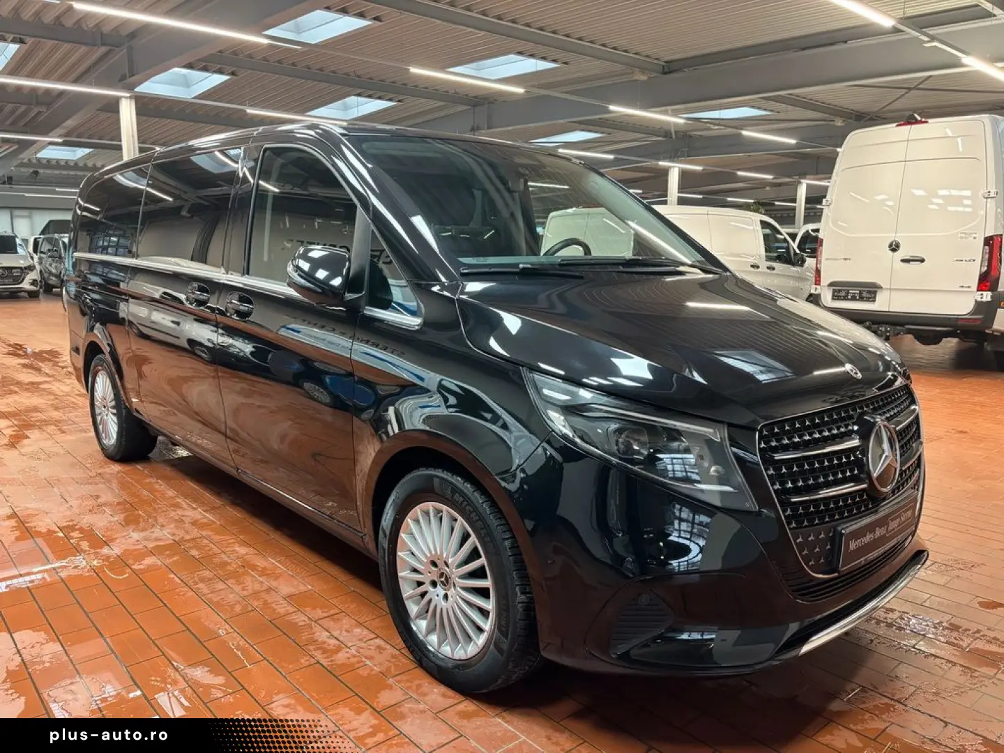 MERCEDES-BENZ V 300 d extralang neues Modell Allrad Standh.