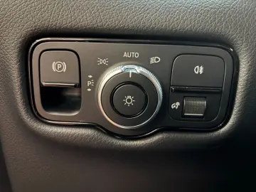 MERCEDES-BENZ V 300 d extralang neues Modell Allrad Standh.