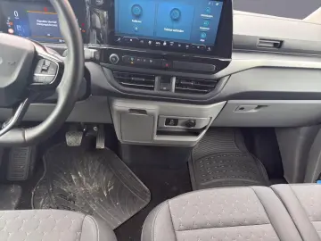 Ford Tourneo Custom 2.0 Titanium