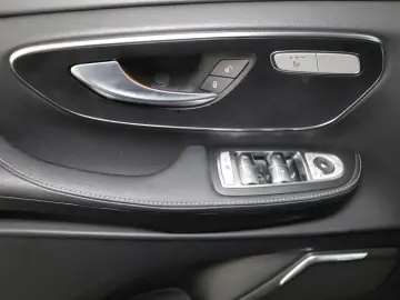 MERCEDES-BENZ V 300 d 4M Avantgarde Edition XL Extralang