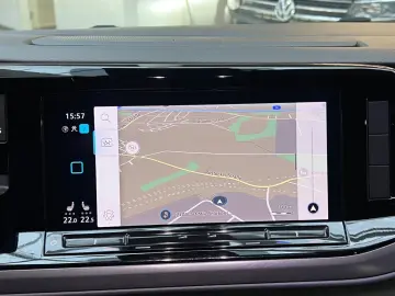 VW T7 Multivan DSG Navi Sitzhzg Kamera LED