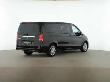 MERCEDES-BENZ V 300 d Avant Extralang 4M AHK Distr. 360