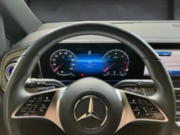 MERCEDES-BENZ V 300 d 4M AVANT  EXTRALANG - AHK  StHz  7S