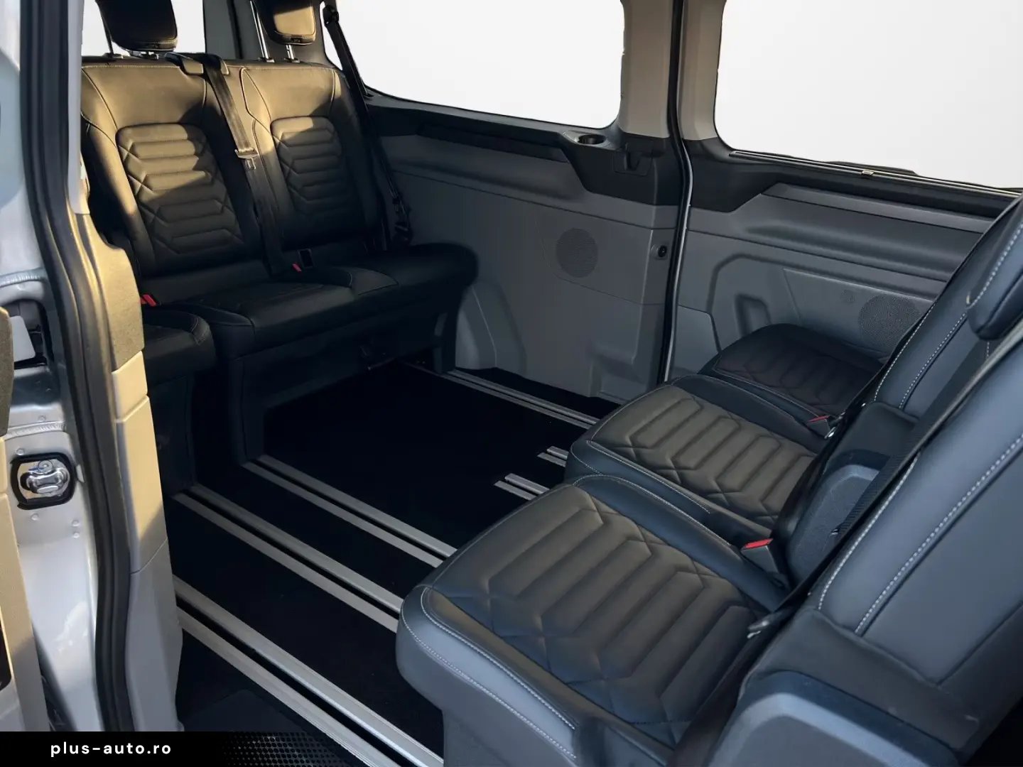 Ford Tourneo Custom 2.0 EcoBlue 320 L2 Titanium FWD