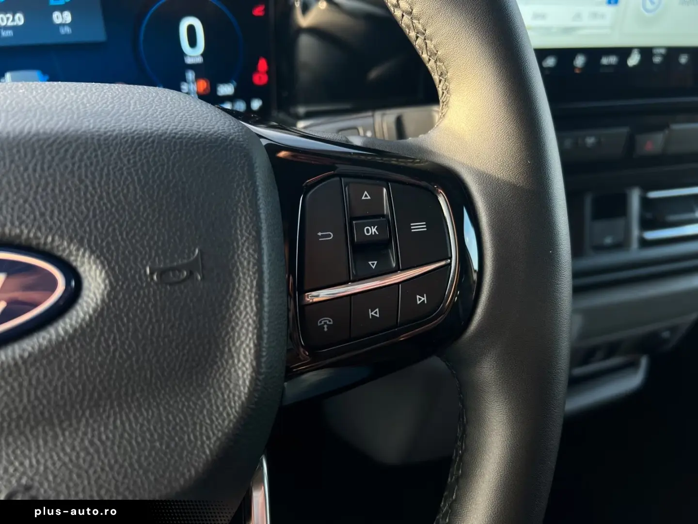 Ford Tourneo Custom 2.0 EcoBlue 320 L2 Titanium FWD