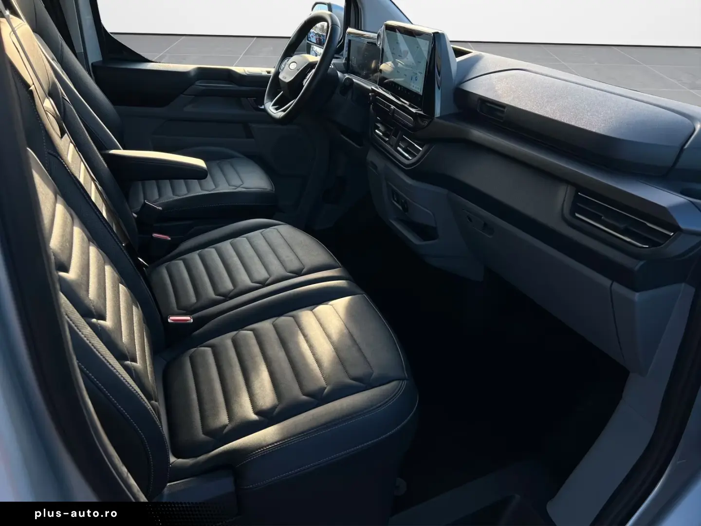 Ford Tourneo Custom 2.0 EcoBlue 320 L2 Titanium FWD