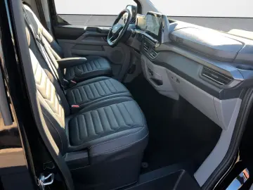 Ford Tourneo Custom 2.0 EcoBlue 320 L2 Titanium Autom