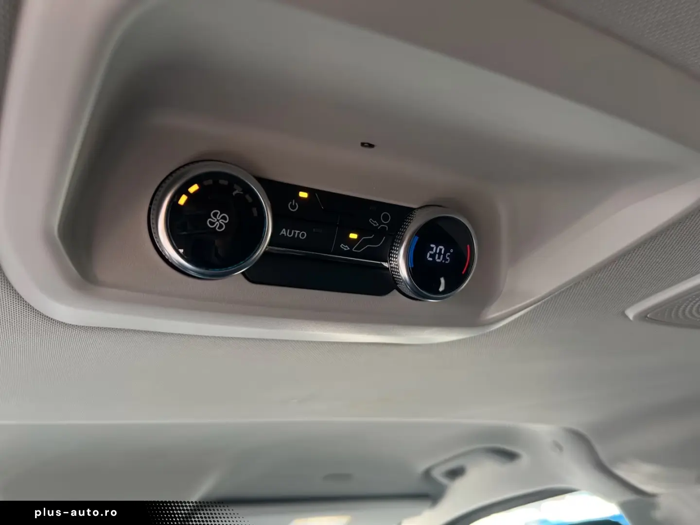 Ford Tourneo Custom 2.0 EcoBlue 320 L2 Titanium Autom