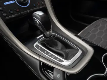 Ford Mondeo VIGNALE - Hybrid