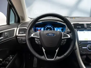 Ford Mondeo VIGNALE - Hybrid