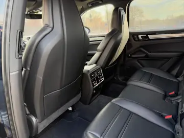 PORSCHE Cayenne E-Hy Plat Ed NighVis 18WayVentilS 360 AirSus