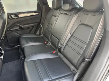 PORSCHE Cayenne E-Hy Plat Ed NighVis 18WayVentilS 360 AirSus