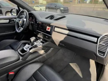 PORSCHE Cayenne E-Hy Plat Ed NighVis 18WayVentilS 360 AirSus