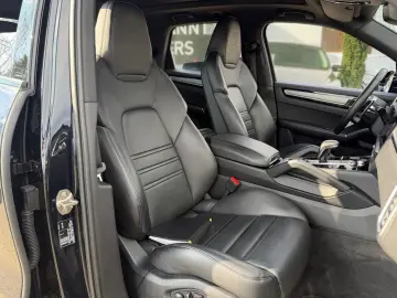 PORSCHE Cayenne E-Hy Plat Ed NighVis 18WayVentilS 360 AirSus