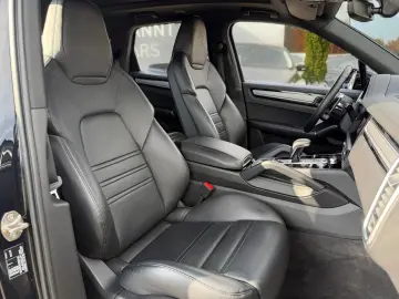 PORSCHE Cayenne E-Hy Plat Ed NighVis 18WayVentilS 360 AirSus