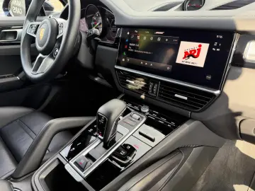 PORSCHE Cayenne E-Hy Plat Ed NighVis 18WayVentilS 360 AirSus