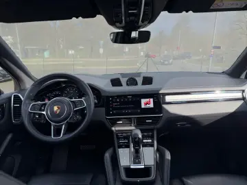 PORSCHE Cayenne E-Hy Plat Ed NighVis 18WayVentilS 360 AirSus