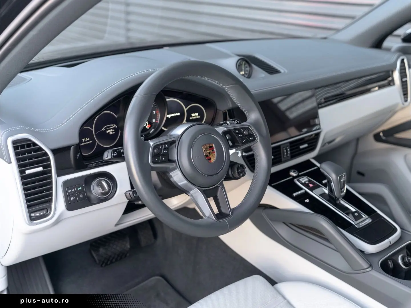 PORSCHE Cayenne E-Hy NiVision SoftClo InnoDr AirSusp Ventil