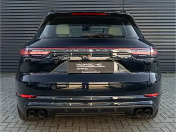 PORSCHE Cayenne E-Hy NiVision SoftClo InnoDr AirSusp Ventil