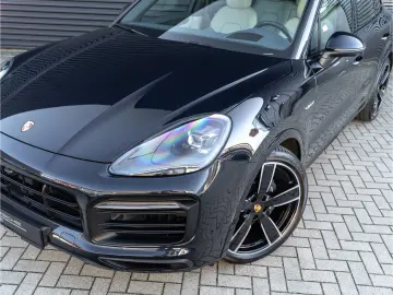 PORSCHE Cayenne E-Hy NiVision SoftClo InnoDr AirSusp Ventil