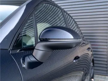 PORSCHE Cayenne E-Hy NiVision SoftClo InnoDr AirSusp Ventil