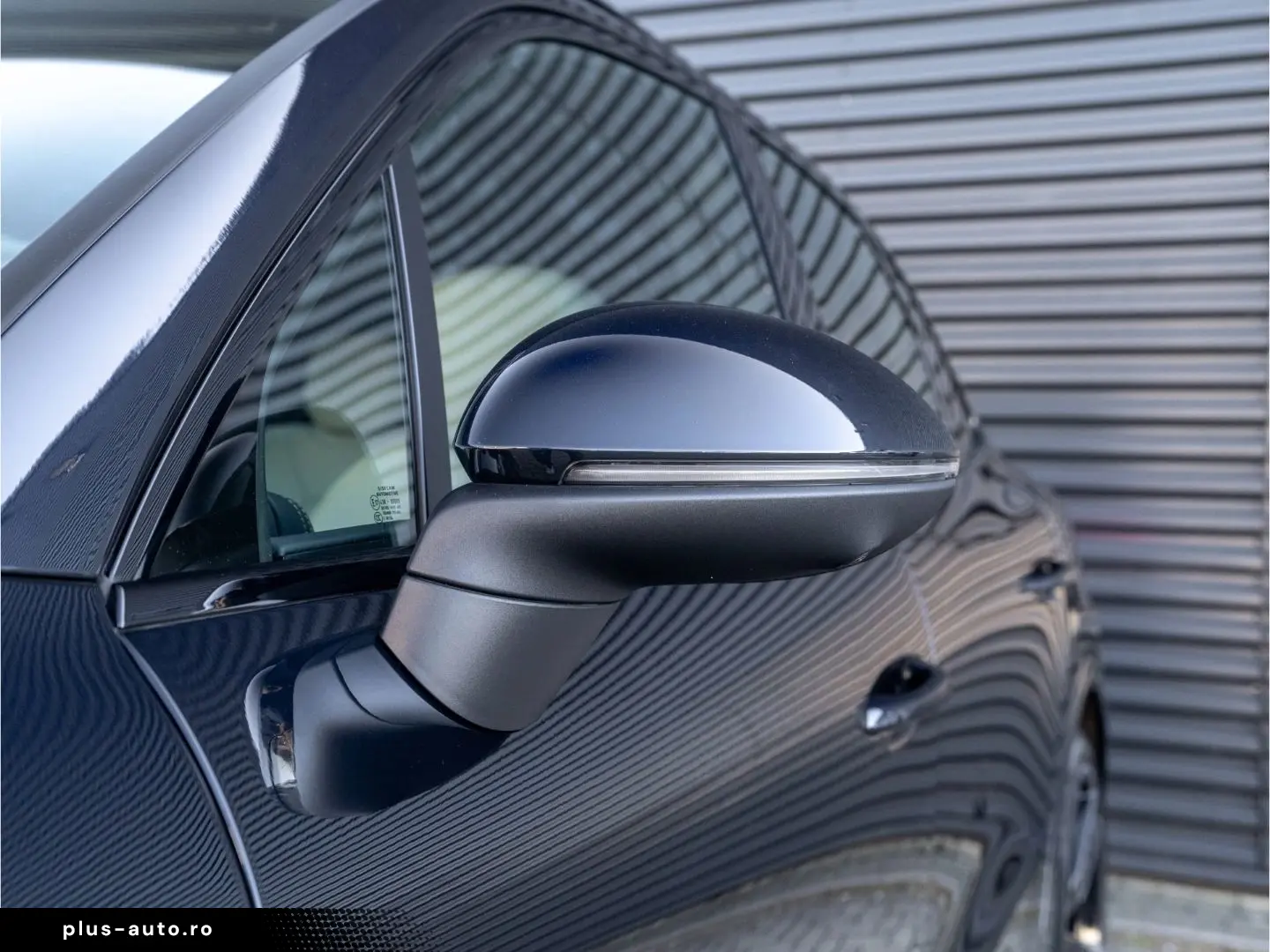 PORSCHE Cayenne E-Hy NiVision SoftClo InnoDr AirSusp Ventil